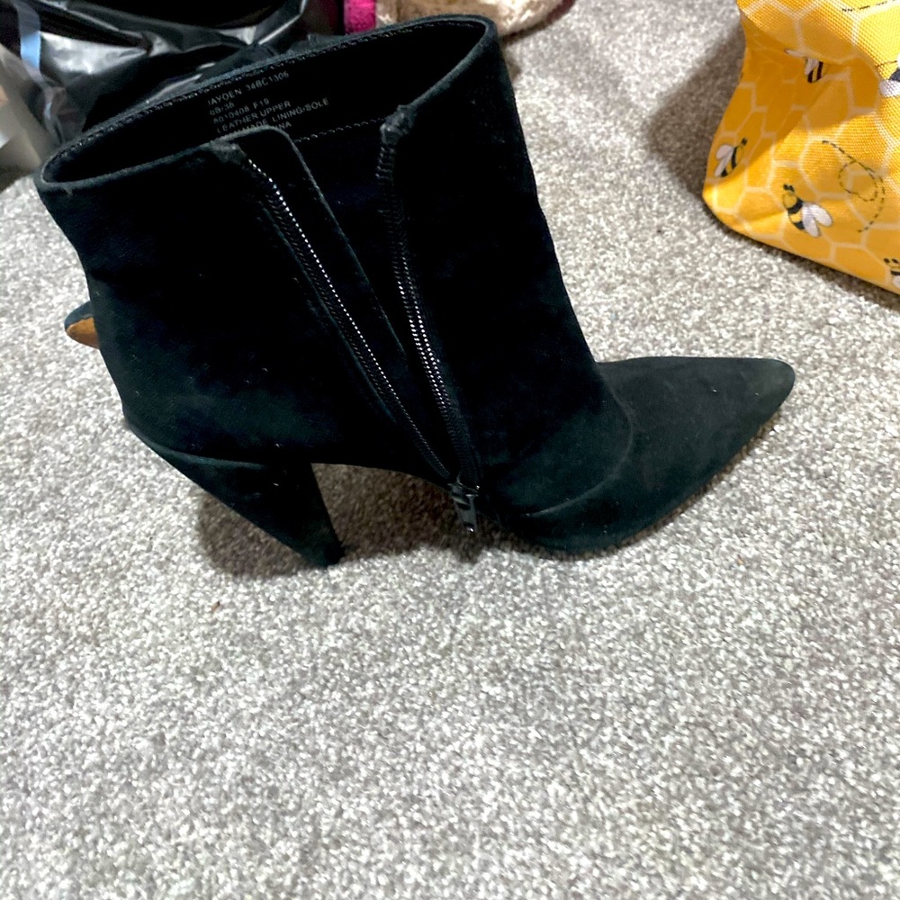 Bcbg shoes size 6